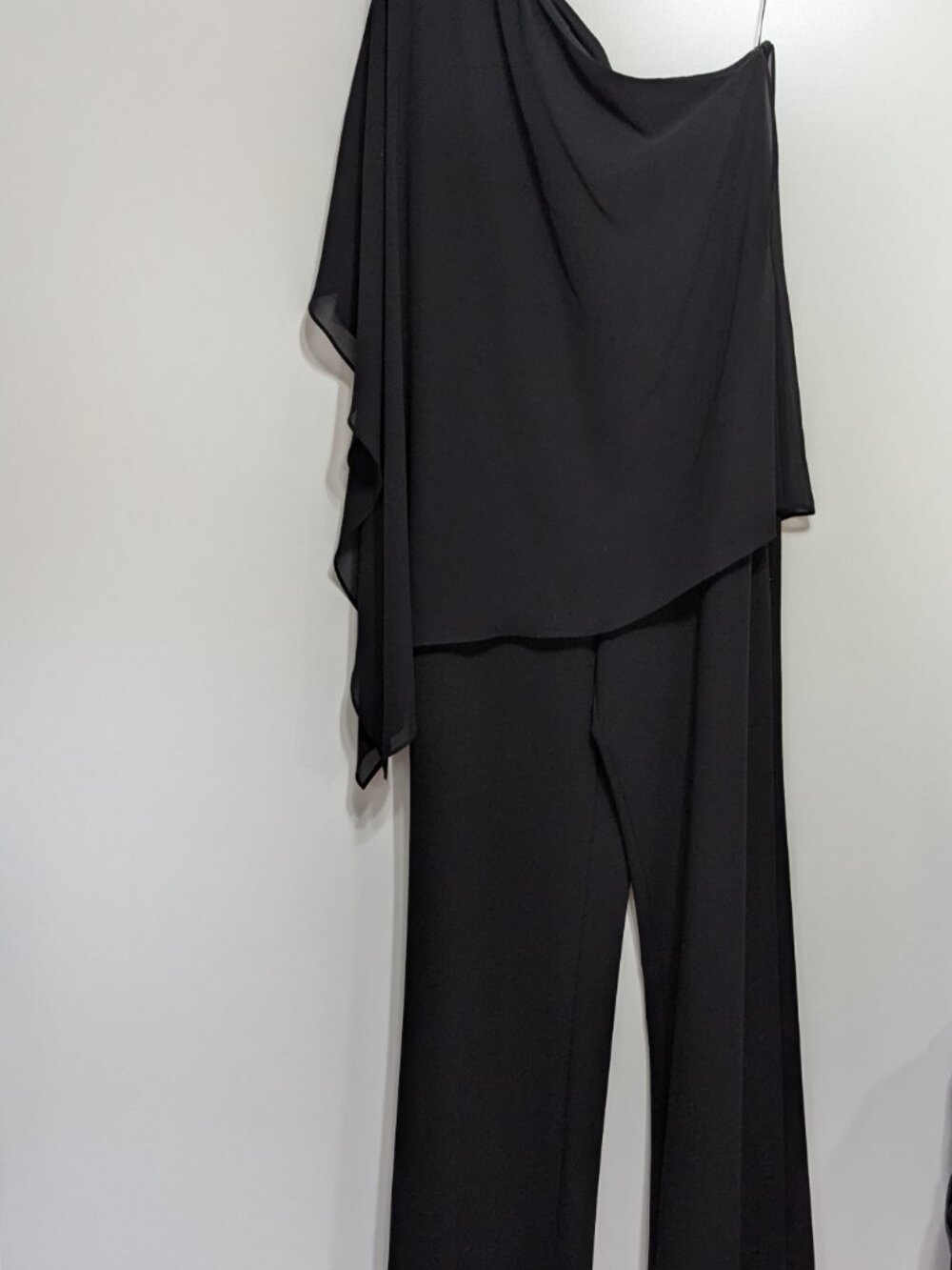 Halston Heritage One-Shoulder Jumpsuit Wide Leg Black - Size 6